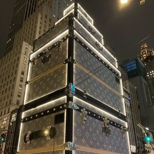 Meet your Posher, Stone